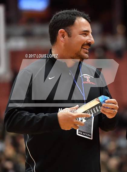 Thumbnail 3 in Bishop Montgomery vs. Mater Dei (CIF SS Open DIV Final) photogallery.