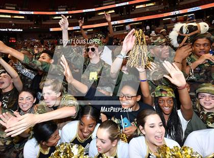 Thumbnail 3 in Bishop Montgomery vs. Mater Dei (CIF SS Open DIV Final) photogallery.