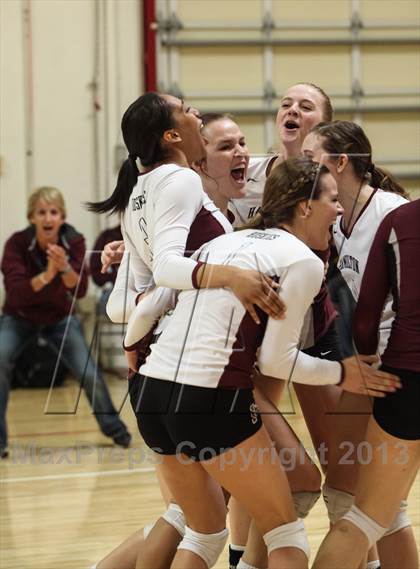 Thumbnail 3 in Hamilton vs Bishop Gorman (Nike Tournament of Champions) photogallery.