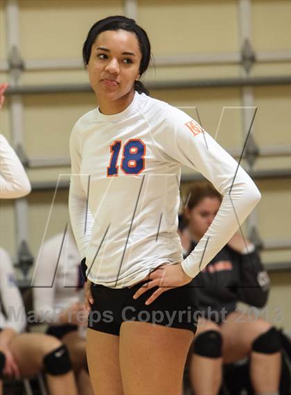 Thumbnail 3 in Hamilton vs Bishop Gorman (Nike Tournament of Champions) photogallery.