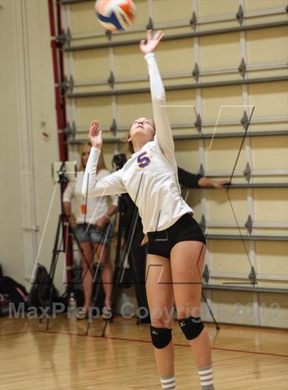 Thumbnail 3 in Hamilton vs Bishop Gorman (Nike Tournament of Champions) photogallery.