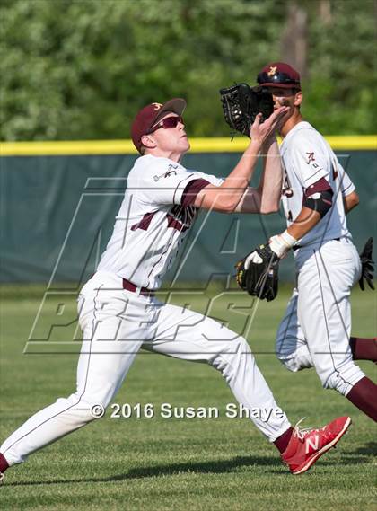 Thumbnail 2 in Wachusett Regional @ Algonquin Regional (MIAA Division 1 Central Quarterfinal) photogallery.