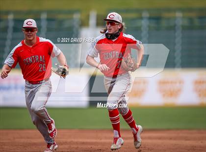 Thumbnail 2 in Central vs. Tyrone (PIAA 3A D6 Championship)  photogallery.