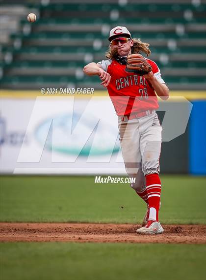 Thumbnail 1 in Central vs. Tyrone (PIAA 3A D6 Championship)  photogallery.