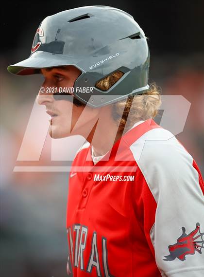 Thumbnail 3 in Central vs. Tyrone (PIAA 3A D6 Championship)  photogallery.