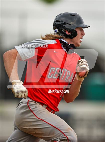 Thumbnail 2 in Central vs. Tyrone (PIAA 3A D6 Championship)  photogallery.