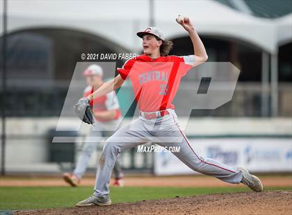Thumbnail 2 in Central vs. Tyrone (PIAA 3A D6 Championship)  photogallery.