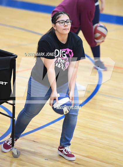 Thumbnail 3 in Thunderbird vs. Yuma (Senior Night) photogallery.