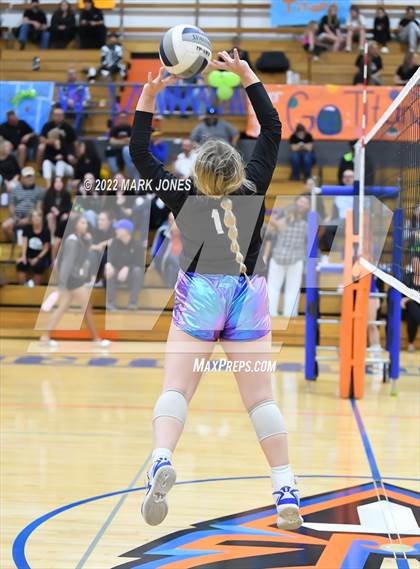 Thumbnail 2 in Thunderbird vs. Yuma (Senior Night) photogallery.
