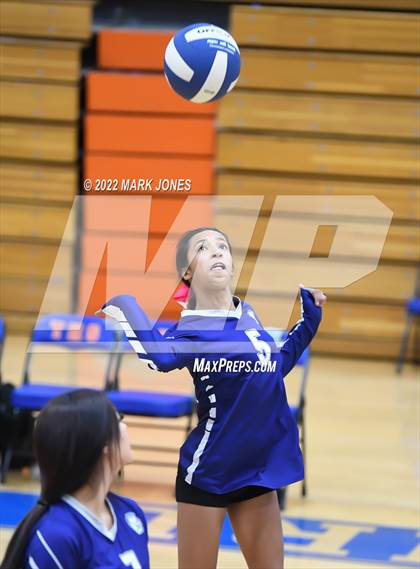 Thumbnail 3 in Thunderbird vs. Yuma (Senior Night) photogallery.