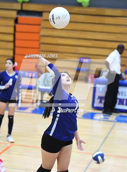 Thumbnail 2 in Thunderbird vs. Yuma (Senior Night) photogallery.