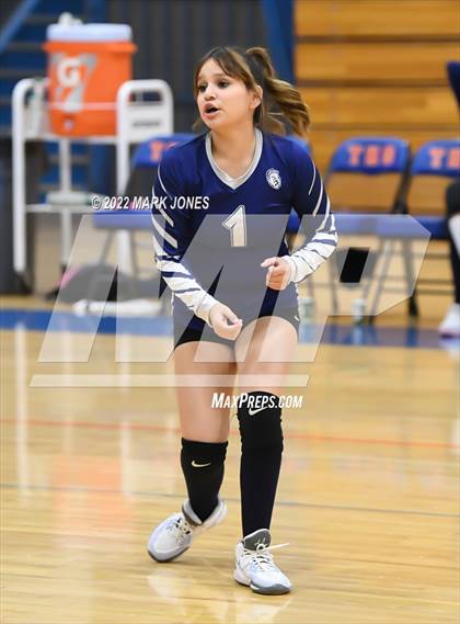Thumbnail 2 in Thunderbird vs. Yuma (Senior Night) photogallery.