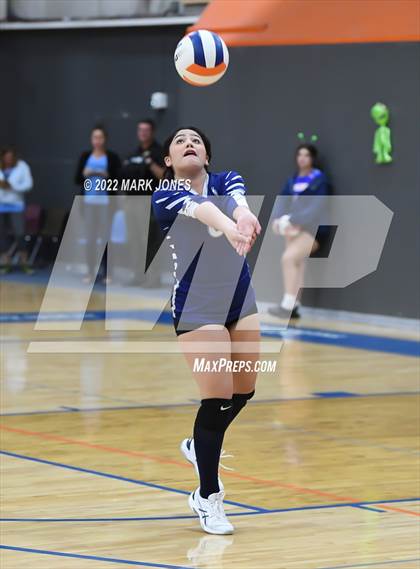 Thumbnail 2 in Thunderbird vs. Yuma (Senior Night) photogallery.