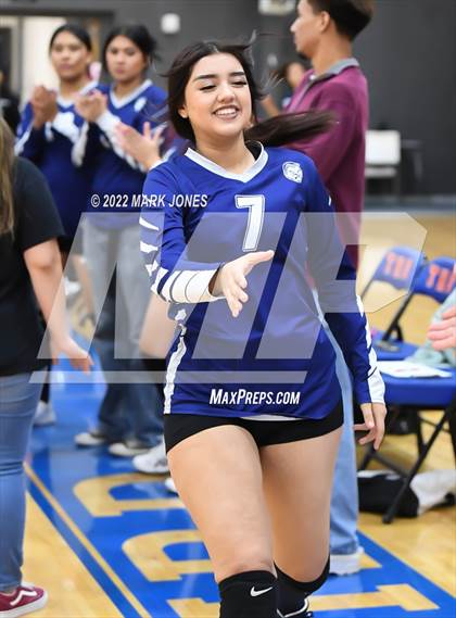 Thumbnail 1 in Thunderbird vs. Yuma (Senior Night) photogallery.