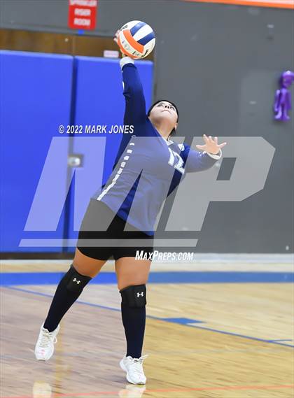 Thumbnail 2 in Thunderbird vs. Yuma (Senior Night) photogallery.
