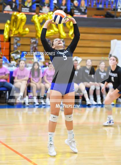 Thumbnail 2 in Thunderbird vs. Yuma (Senior Night) photogallery.