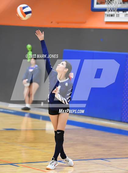 Thumbnail 1 in Thunderbird vs. Yuma (Senior Night) photogallery.
