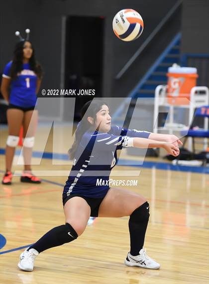 Thumbnail 1 in Thunderbird vs. Yuma (Senior Night) photogallery.
