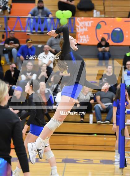 Thumbnail 2 in Thunderbird vs. Yuma (Senior Night) photogallery.