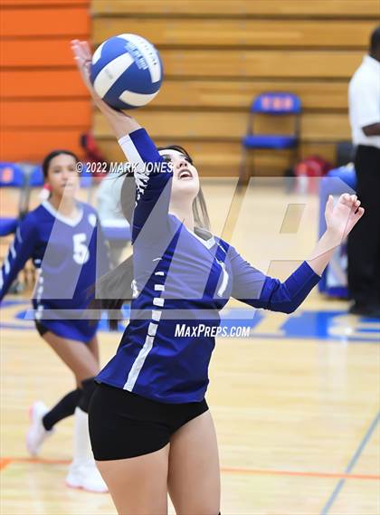 Thumbnail 2 in Thunderbird vs. Yuma (Senior Night) photogallery.