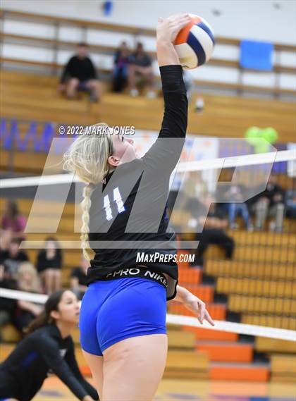 Thumbnail 1 in Thunderbird vs. Yuma (Senior Night) photogallery.