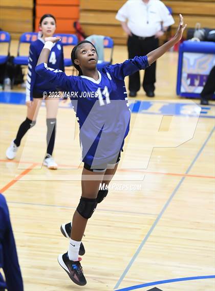 Thumbnail 1 in Thunderbird vs. Yuma (Senior Night) photogallery.