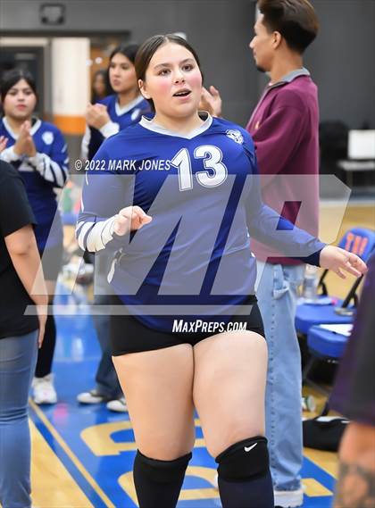 Thumbnail 1 in Thunderbird vs. Yuma (Senior Night) photogallery.