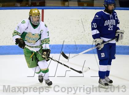 Thumbnail 3 in Darien vs. Notre Dame-West Haven (CIAC Division I Semifinal) photogallery.