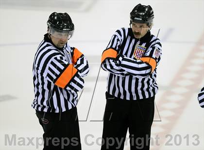 Thumbnail 2 in Darien vs. Notre Dame-West Haven (CIAC Division I Semifinal) photogallery.