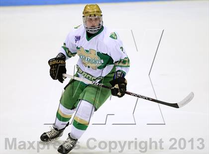 Thumbnail 3 in Darien vs. Notre Dame-West Haven (CIAC Division I Semifinal) photogallery.