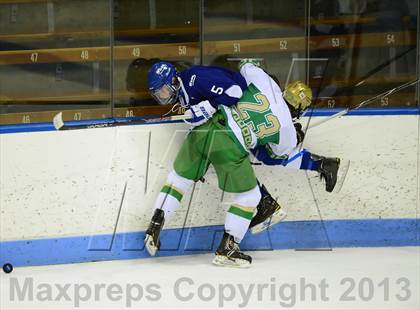 Thumbnail 3 in Darien vs. Notre Dame-West Haven (CIAC Division I Semifinal) photogallery.