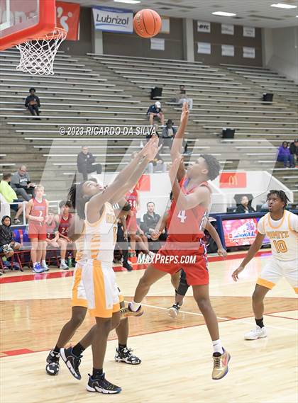 Thumbnail 1 in Midway vs Nimitz (McDonald's Texas Invitational) photogallery.