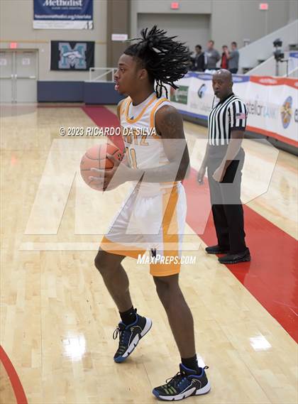 Thumbnail 2 in Midway vs Nimitz (McDonald's Texas Invitational) photogallery.