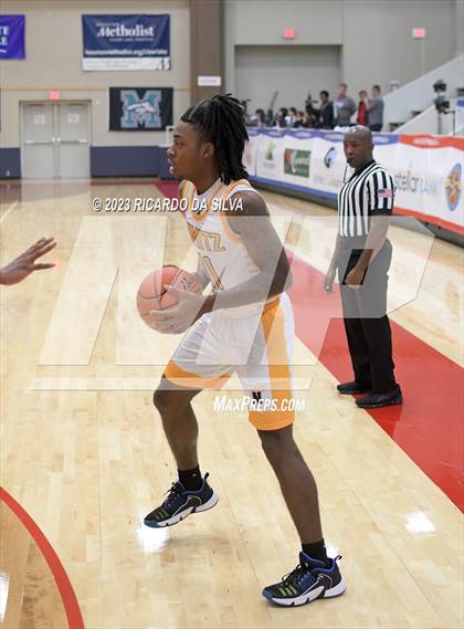 Thumbnail 3 in Midway vs Nimitz (McDonald's Texas Invitational) photogallery.