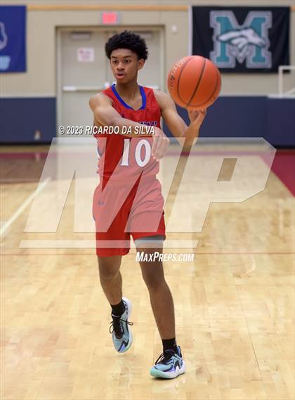 Thumbnail 2 in Midway vs Nimitz (McDonald's Texas Invitational) photogallery.