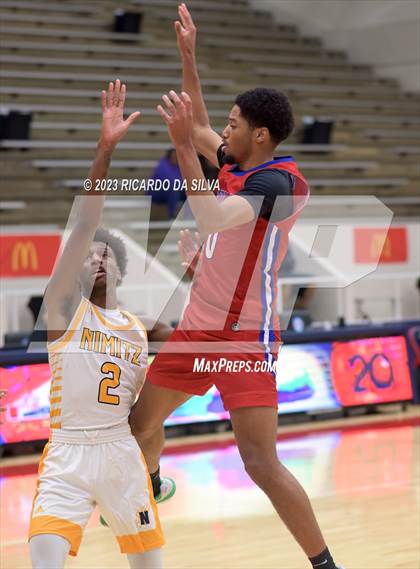 Thumbnail 2 in Midway vs Nimitz (McDonald's Texas Invitational) photogallery.