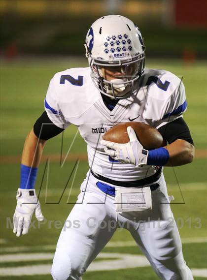 Thumbnail 2 in Midlothian vs. Cedar Hill photogallery.