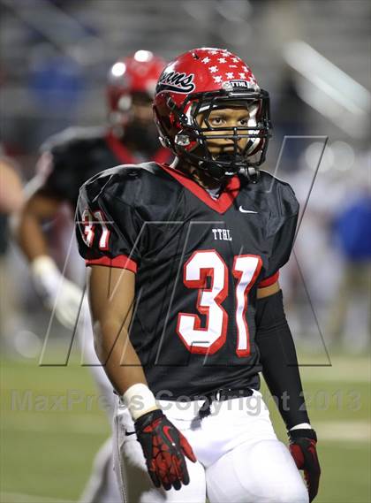 Thumbnail 3 in Midlothian vs. Cedar Hill photogallery.