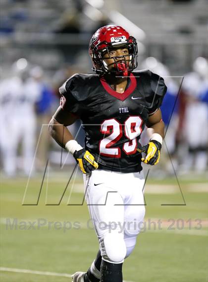 Thumbnail 2 in Midlothian vs. Cedar Hill photogallery.