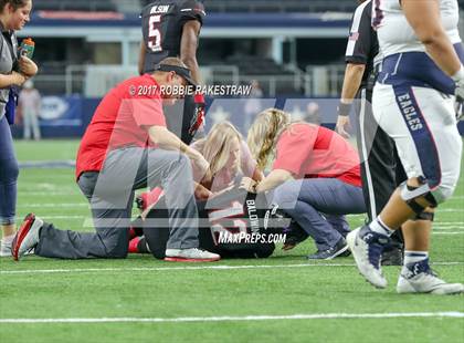 Thumbnail 3 in Allen vs. Lake Travis (UIL 6A Division 1 Final) photogallery.