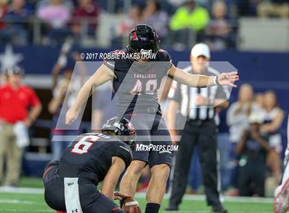 Thumbnail 2 in Allen vs. Lake Travis (UIL 6A Division 1 Final) photogallery.