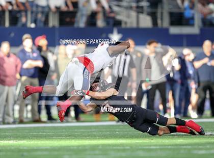 Thumbnail 2 in Allen vs. Lake Travis (UIL 6A Division 1 Final) photogallery.