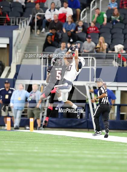 Thumbnail 2 in Allen vs. Lake Travis (UIL 6A Division 1 Final) photogallery.