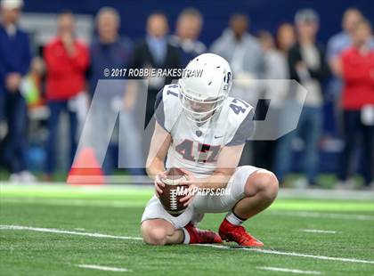 Thumbnail 2 in Allen vs. Lake Travis (UIL 6A Division 1 Final) photogallery.