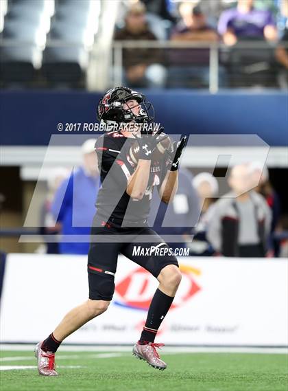 Thumbnail 3 in Allen vs. Lake Travis (UIL 6A Division 1 Final) photogallery.