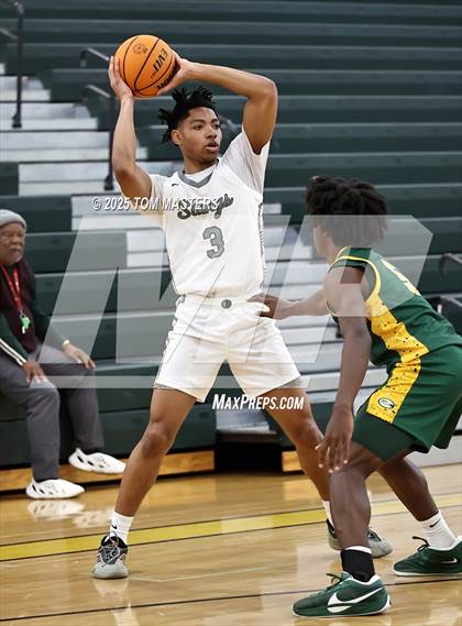 Thumbnail 1 in Morrow vs Crest (Border Classic) photogallery.