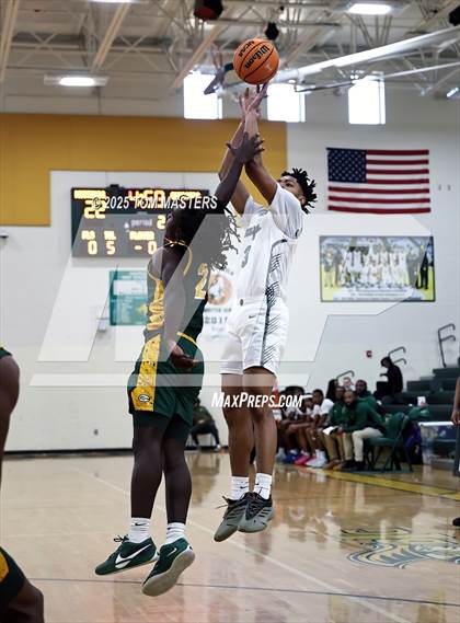 Thumbnail 1 in Morrow vs Crest (Border Classic) photogallery.