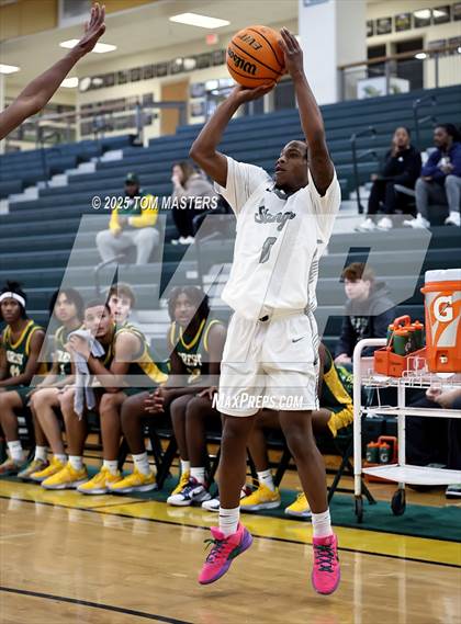 Thumbnail 1 in Morrow vs Crest (Border Classic) photogallery.