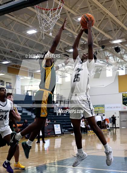 Thumbnail 1 in Morrow vs Crest (Border Classic) photogallery.