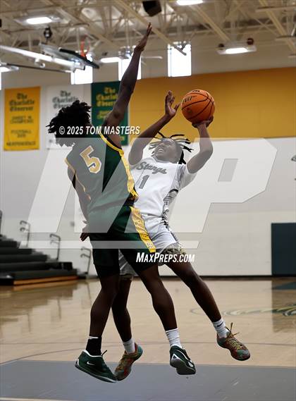 Thumbnail 1 in Morrow vs Crest (Border Classic) photogallery.